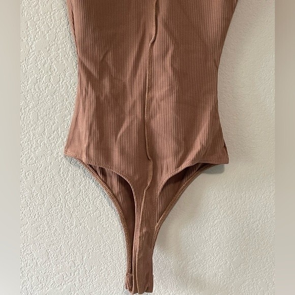 Naked Wardrobe NWOT Size Small Ribbed Racer Back Bodysuit - Picture 10 of 13